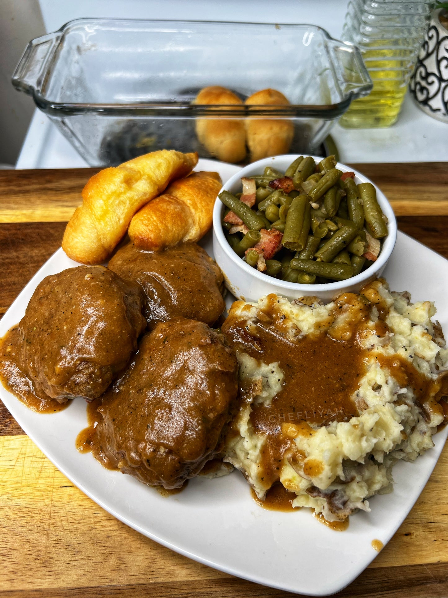 Burgers & Gravy/ Hamburger steaks